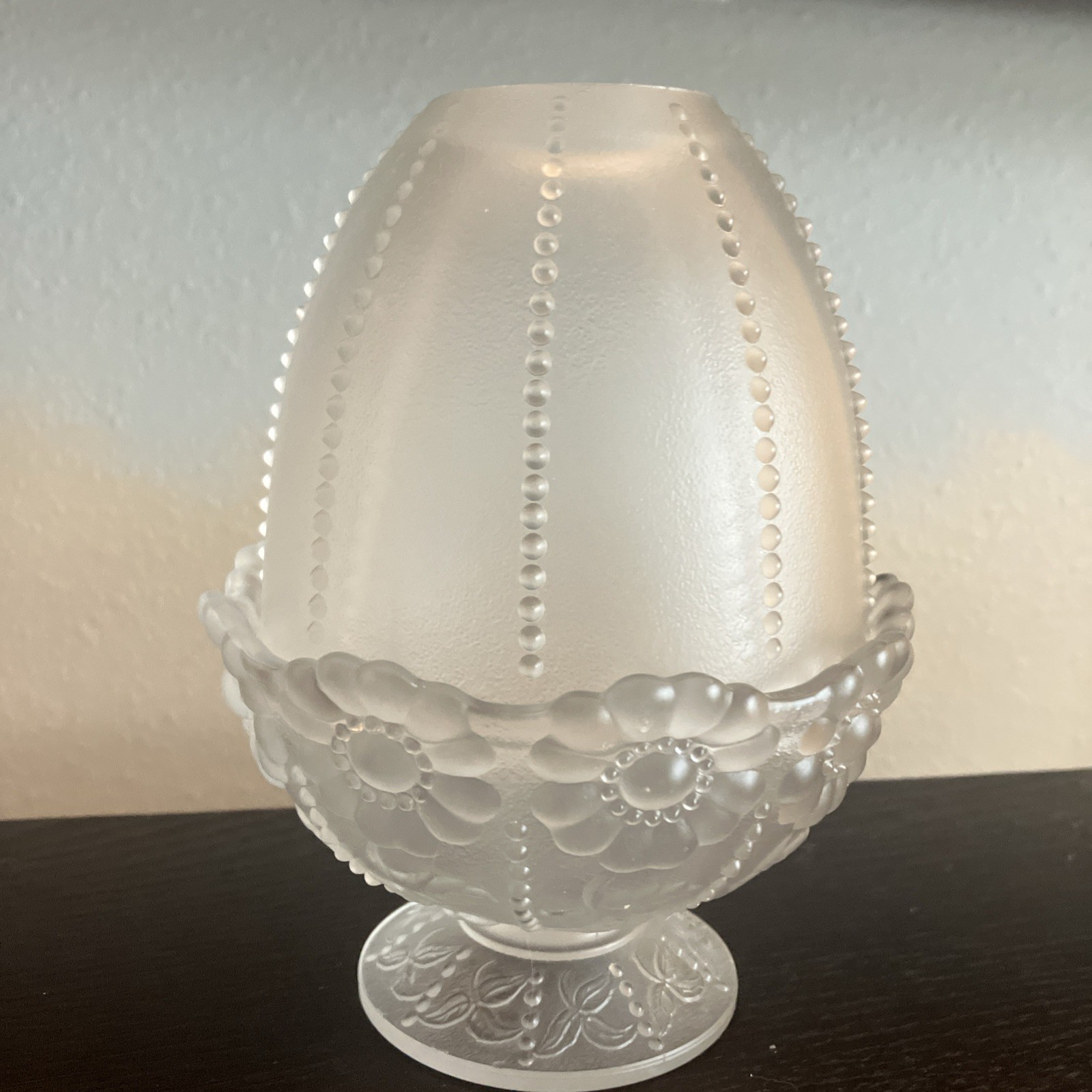 Fenton BEADED FAIRY Candle LAMP CLEAR SATIN FROSTED Glass, Daisy Flowers