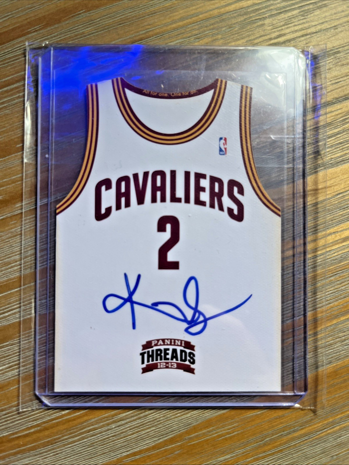 2012-13 Panini Threads #1 Die-Cut Jersey ~ KYRIE IRVING (AUTO+RC) ~ GEM / STUD