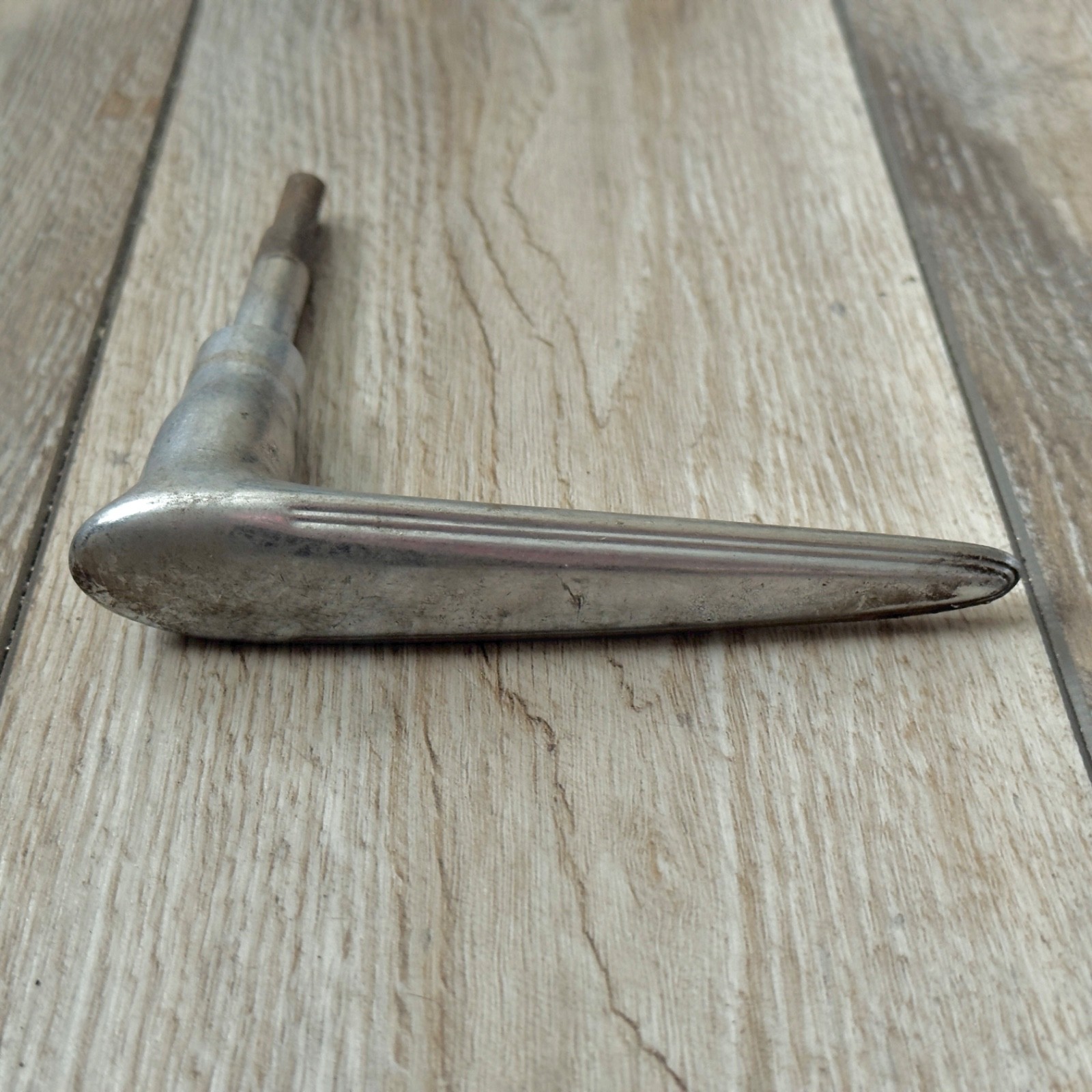 Vintage Antique Car Truck Auto Door Handle Read #DH8
