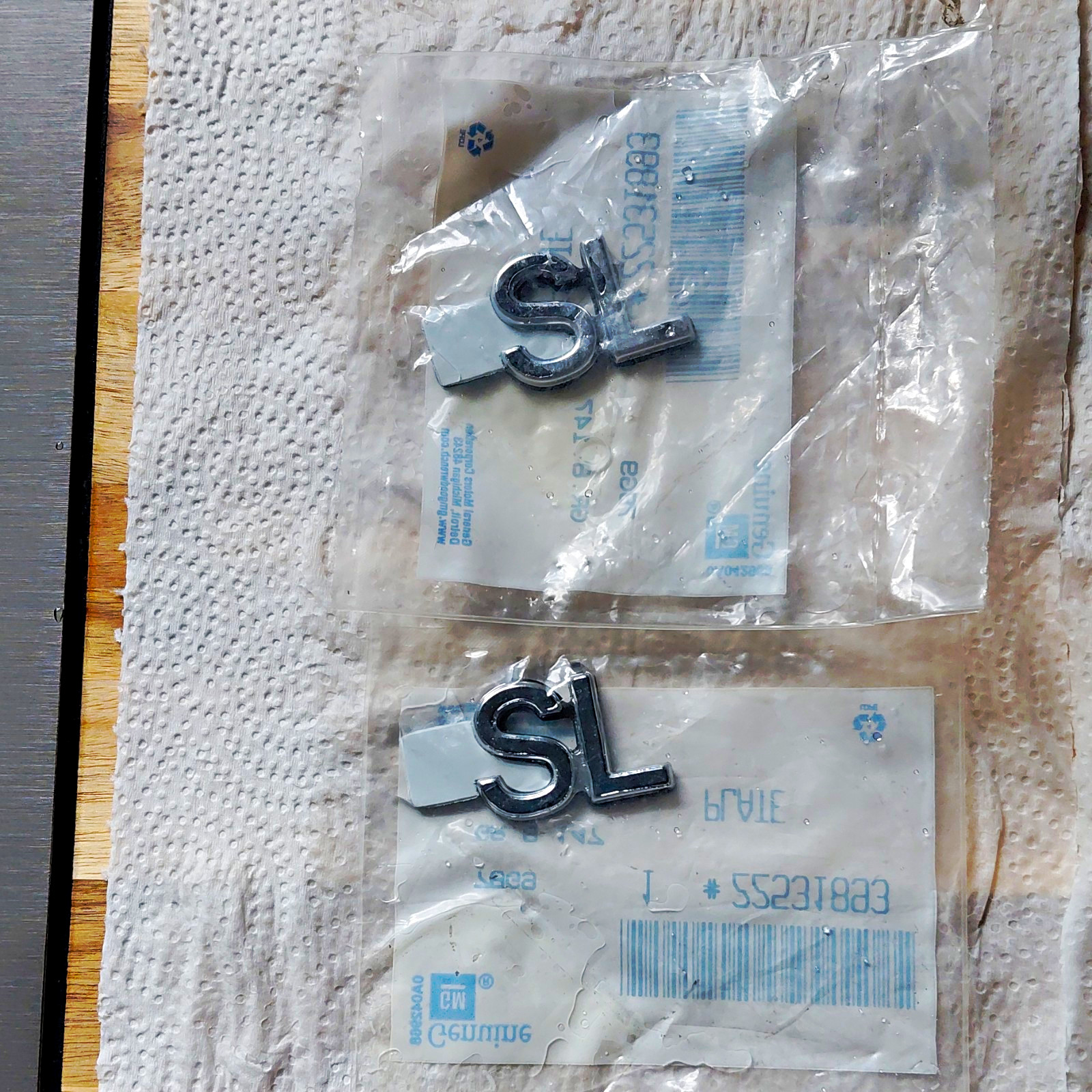 1986-94 OLDSMOBILE CUTLASS Ciera, Cruiser, Calais SL EMBLEMS X2 NOS OEM GM NEW