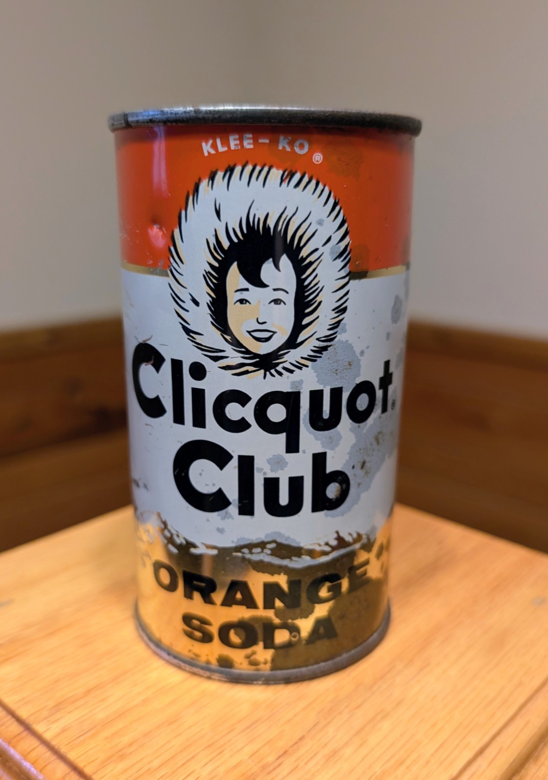 RARE Clicquot Club Orange Soda Flat Top Pop Can - Millis, MA - Miracan