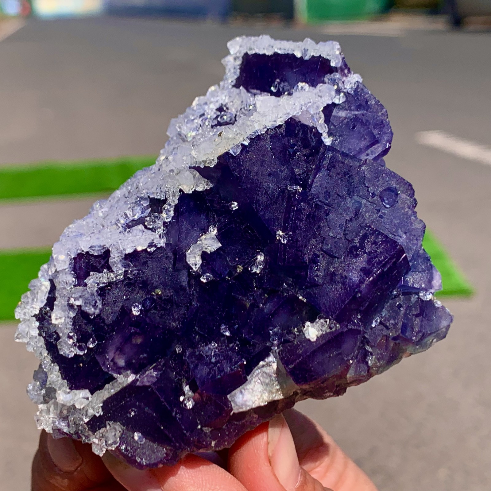 315G Natural Aurora fluorite symbiosis with quartz crystal mineral specimen