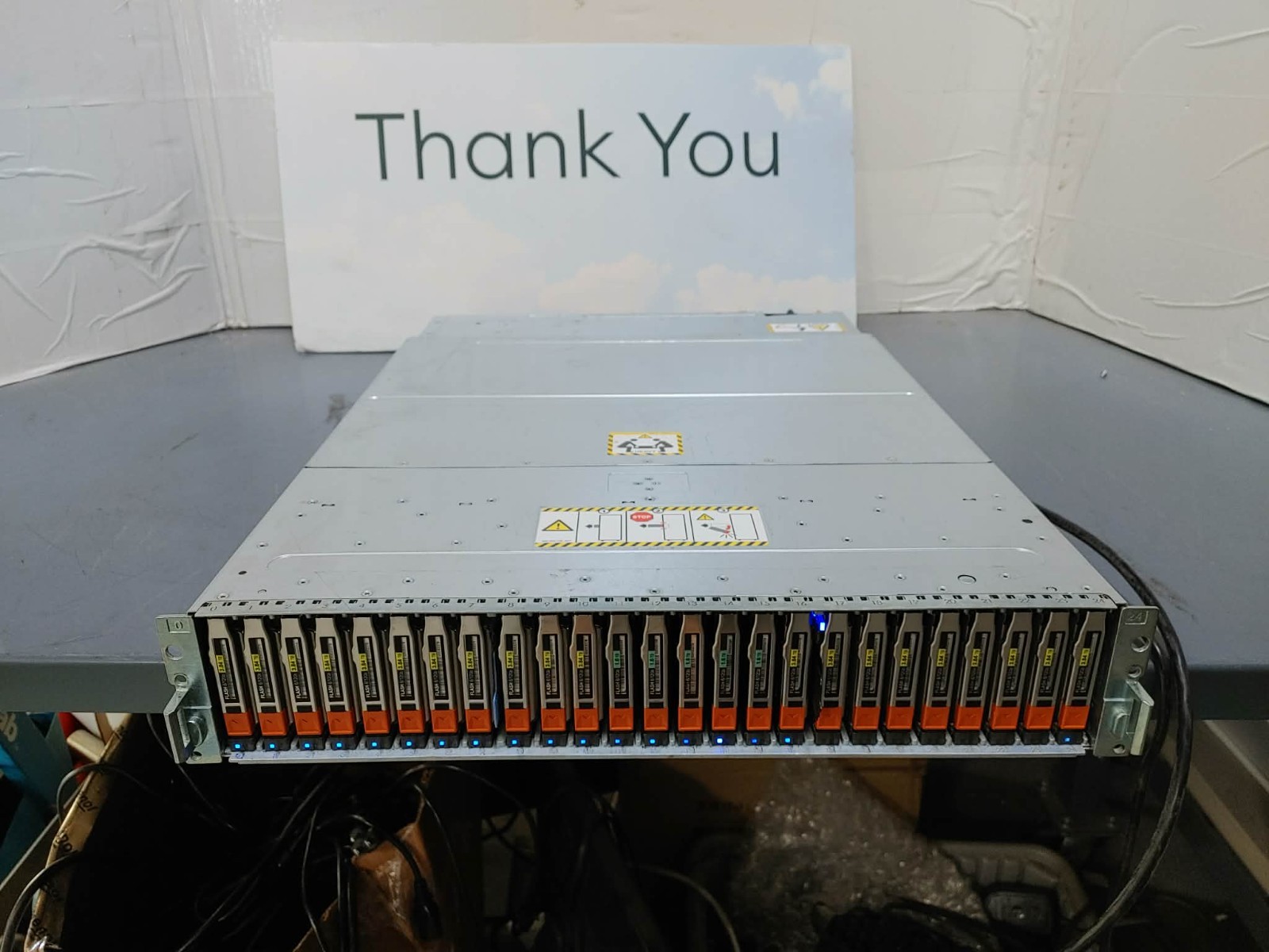 Dell EMC Unity 450F Flash Storage Hybrid OPE25 64GB PC4 4x16GE 25x SFF System
