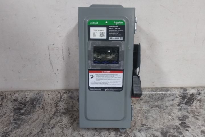 Schneider Electric VH361AWKGL 600V 30 A 3-Pole Heavy Duty Fusible Safety Switch
