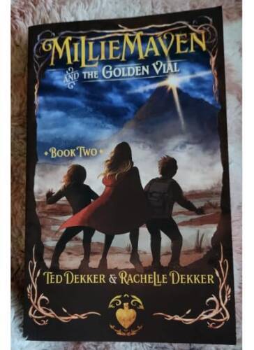 Millie Maven and The Golden Vial - Paperback - VERY GOOD Millie Maven and The Golden Vial - Paperback - VERY GOOD