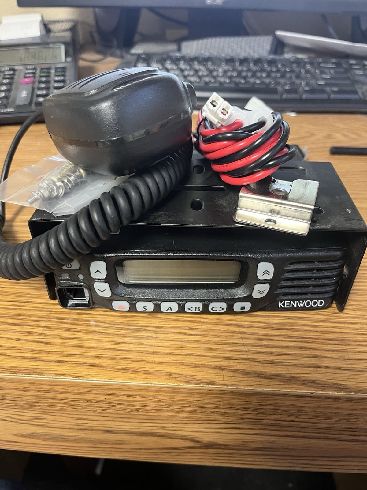 KENWOOD TK-8360 UHF Mobile/Base Radio KENWOOD TK-8360 UHF Mobile/Base Radio