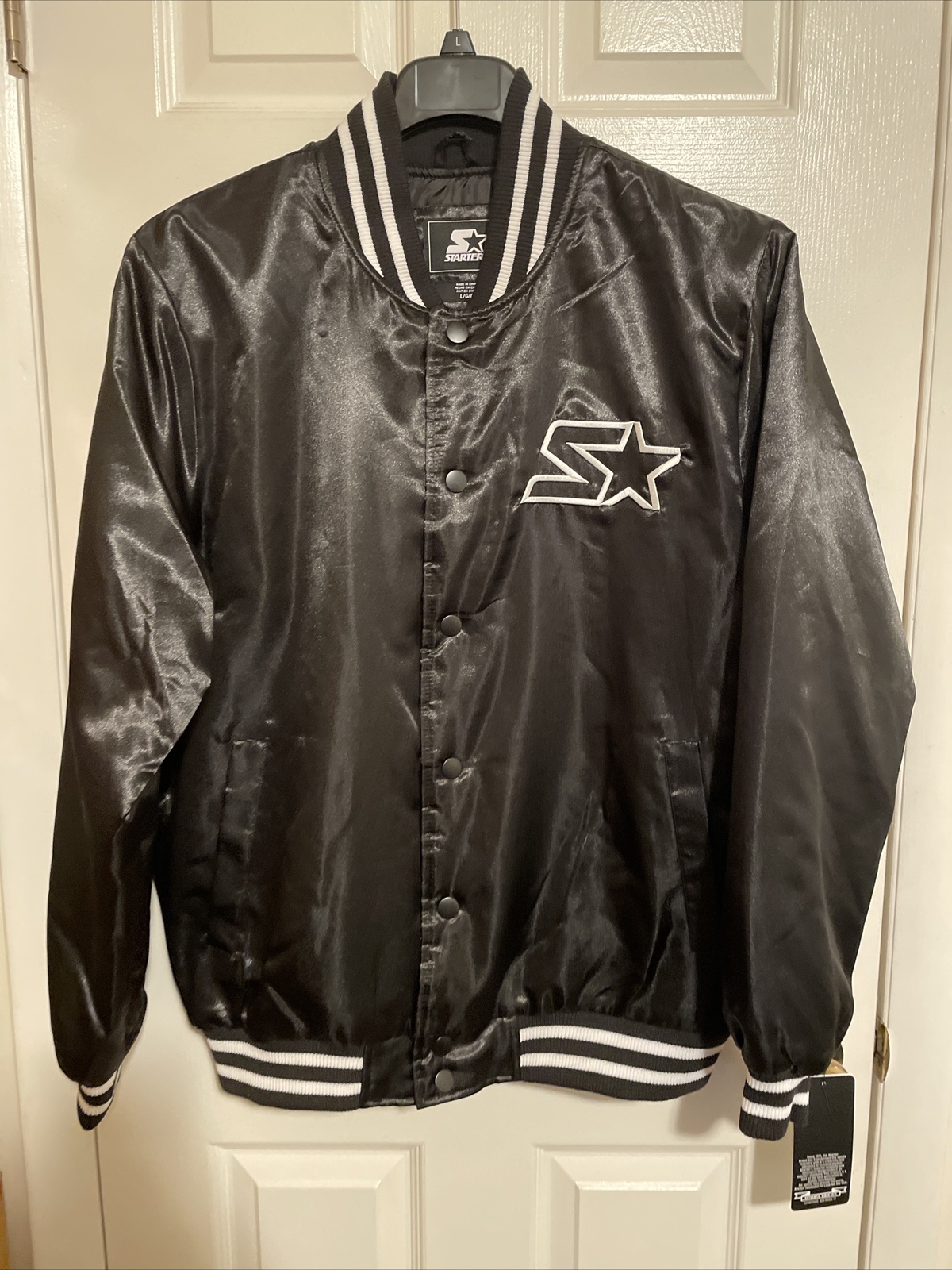 Starter Mens Large Locker Room Full-Snap Black Heavyweight Satin Varsity Jacket