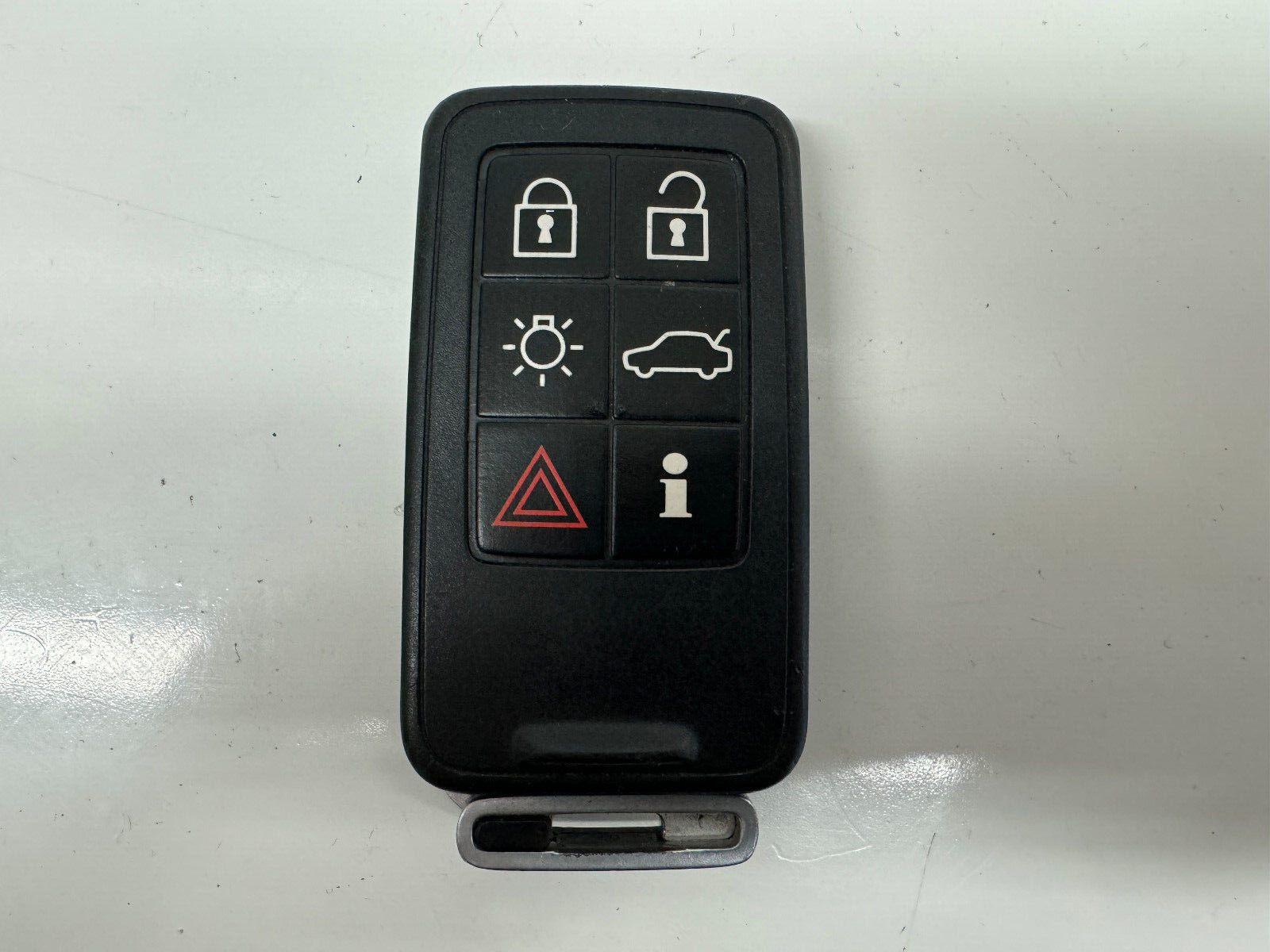 11-18 Volvo S60 V60 S80 V70 XC70 XC60 6 Button Key Fob