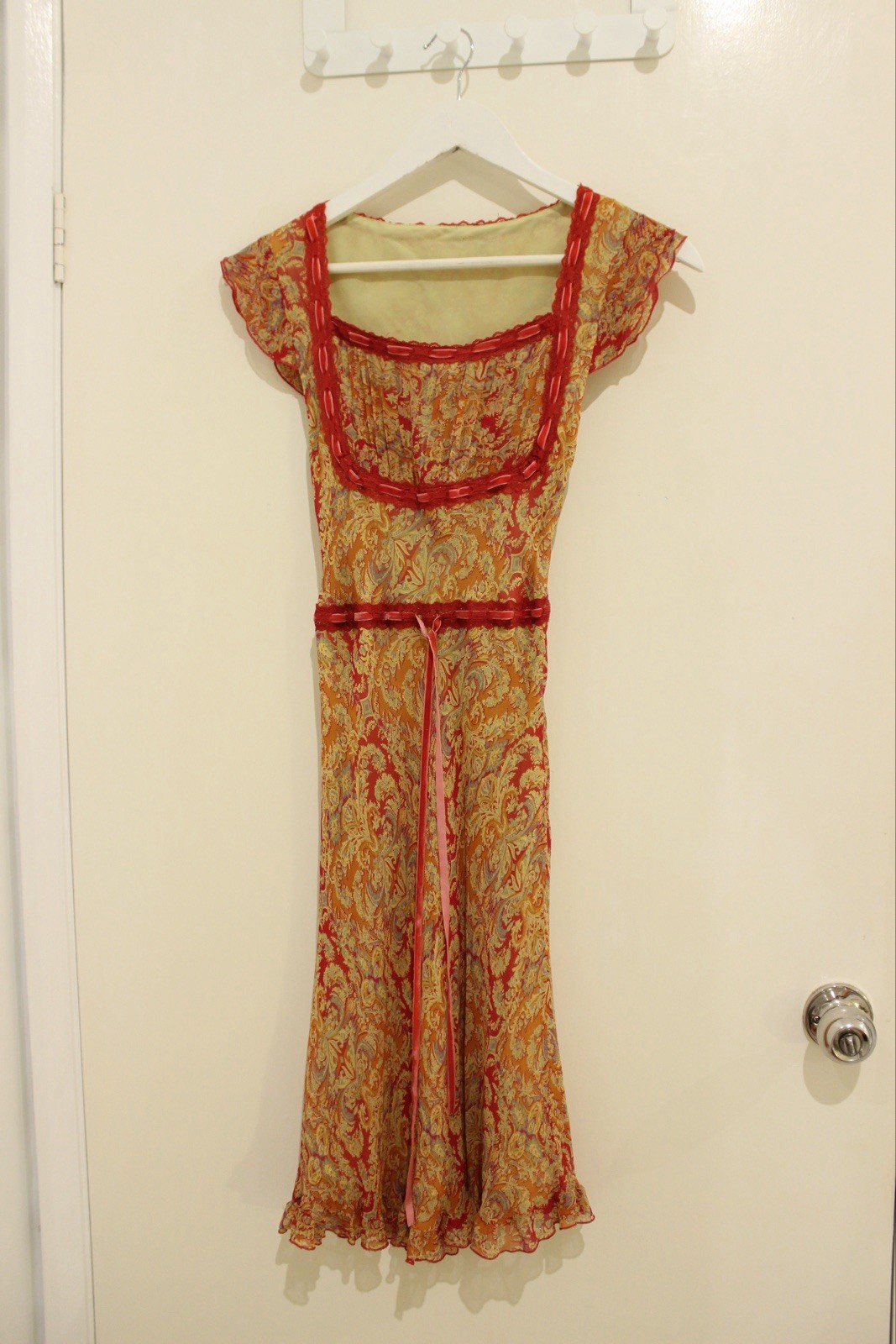 Rare Vintage Y2K Moschino Jeans Donna 100% silk floral ruched strappy dress.