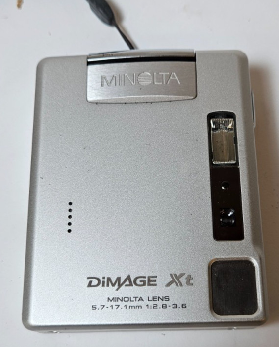 Minolta Dimage Xt Camera 5.7-17.1mm 1:2.8-3.6 *TESTED WORKING*