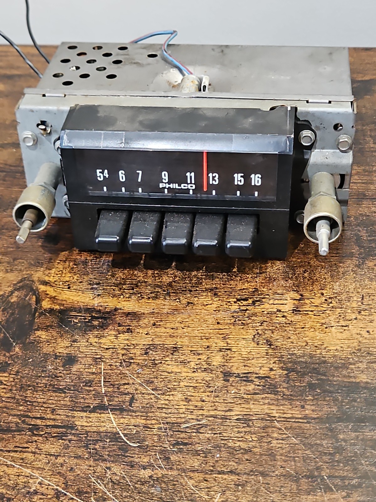 1973-1979 ford truck bronco factory OEM Philco AM radio stereo 73-79 D3TA-18806 1973-1979 ford truck bronco factory OEM Philco AM radio stereo 73-79 D3TA-18806