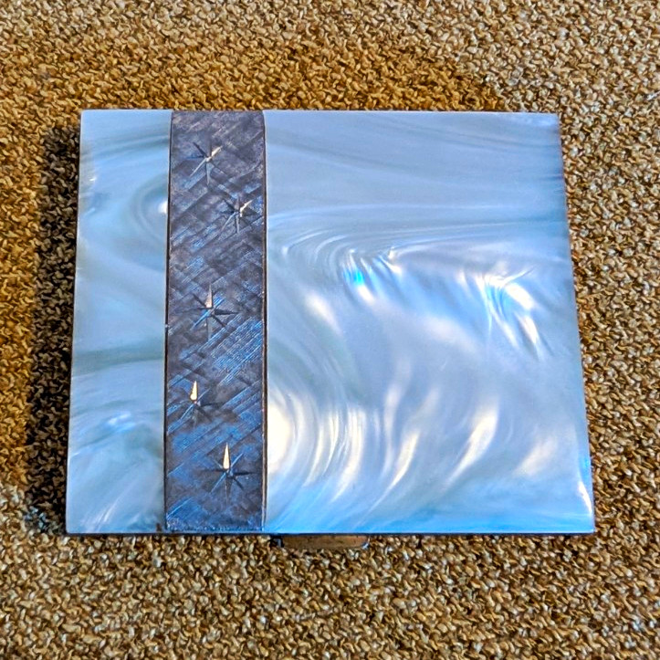 Vintage 1950s Marhill Fifth Avenue Mother of Pearl Powder Compact with Puff Vintage 1950s Marhill Fifth Avenue Mother of Pearl Powder Compact with Puff
