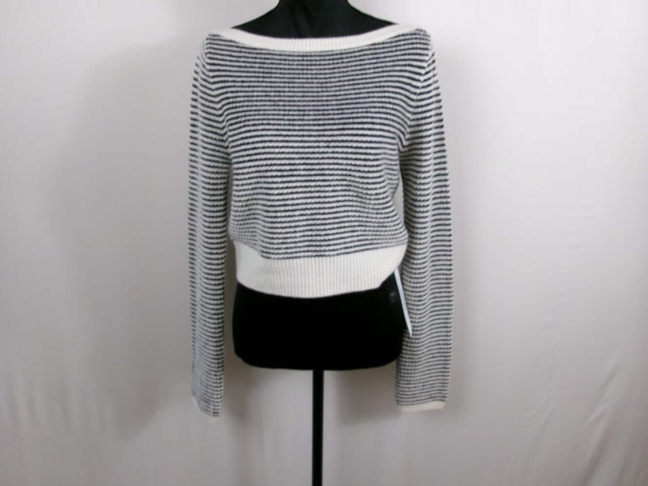 Reformation Striped Cashmere Cropped Sweater – Navy/Ivory