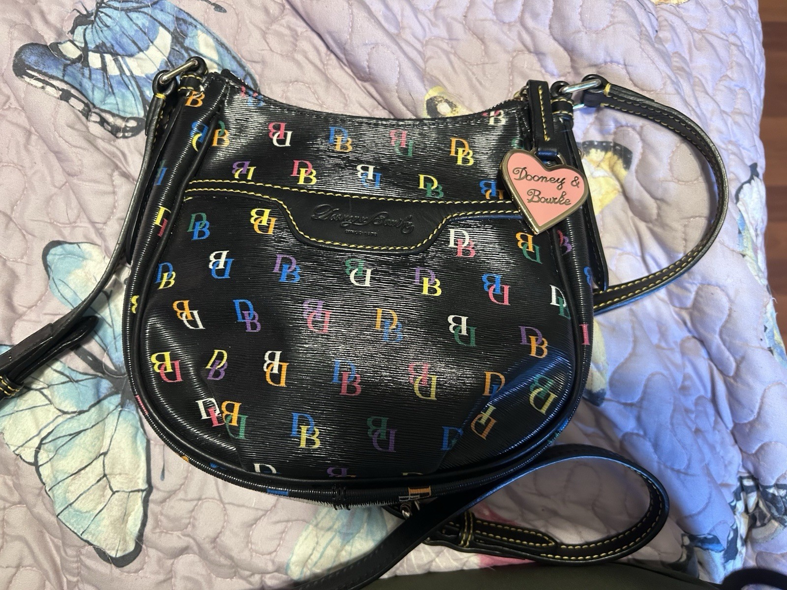 This Dooney & Bourke DB75 Multi rainbow logo crossbody bag This Dooney & Bourke DB75 Multi rainbow logo crossbody bag