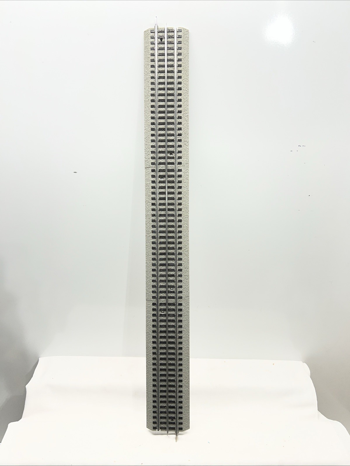 Lionel FasTrack 30 Inch Extra Long Straight Track Used