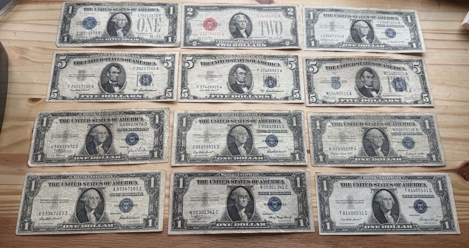 Lot Of (23) U.S. Notes 1928 G $2 1928 B $1 Silver Certificates And More Lot Of (23) U.S. Notes 1928 G $2 1928 B $1 Silver Certificates And More