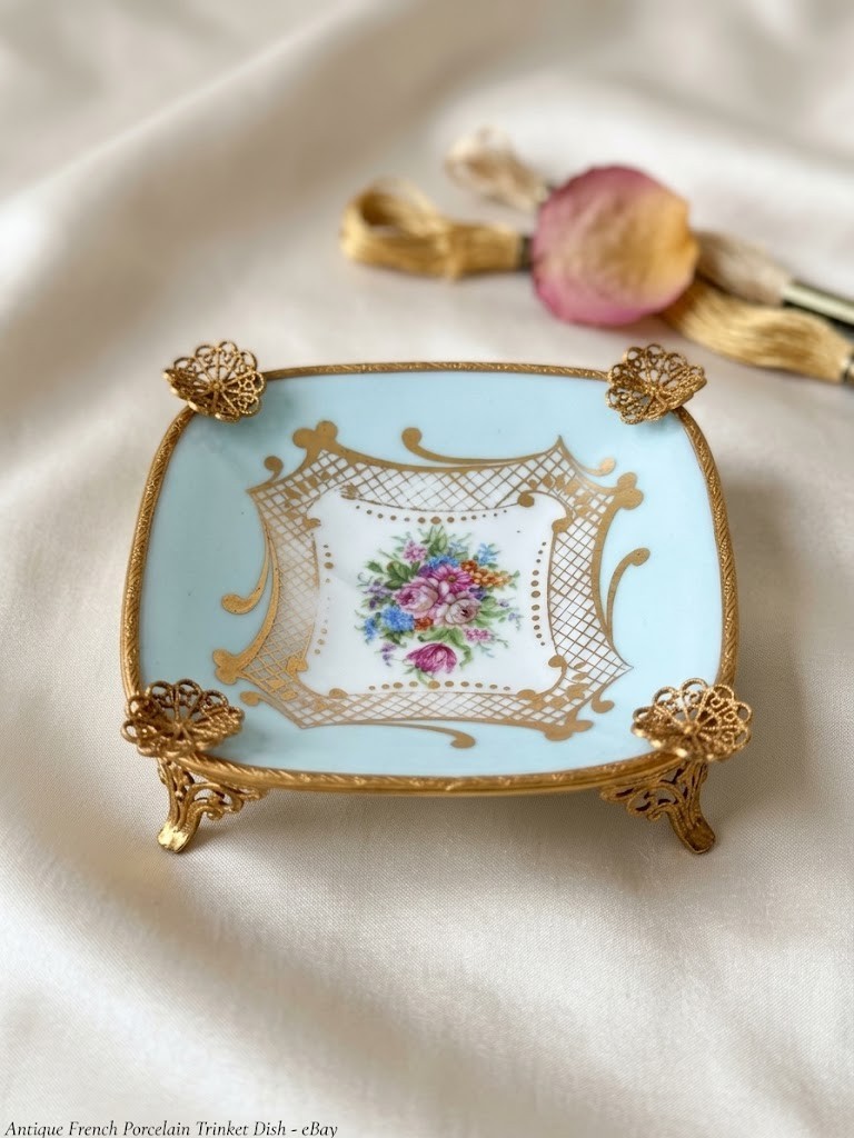 Vintage Limoges Porcelain Floral Trinket Dish Ashtray Gold Ormolu Feet