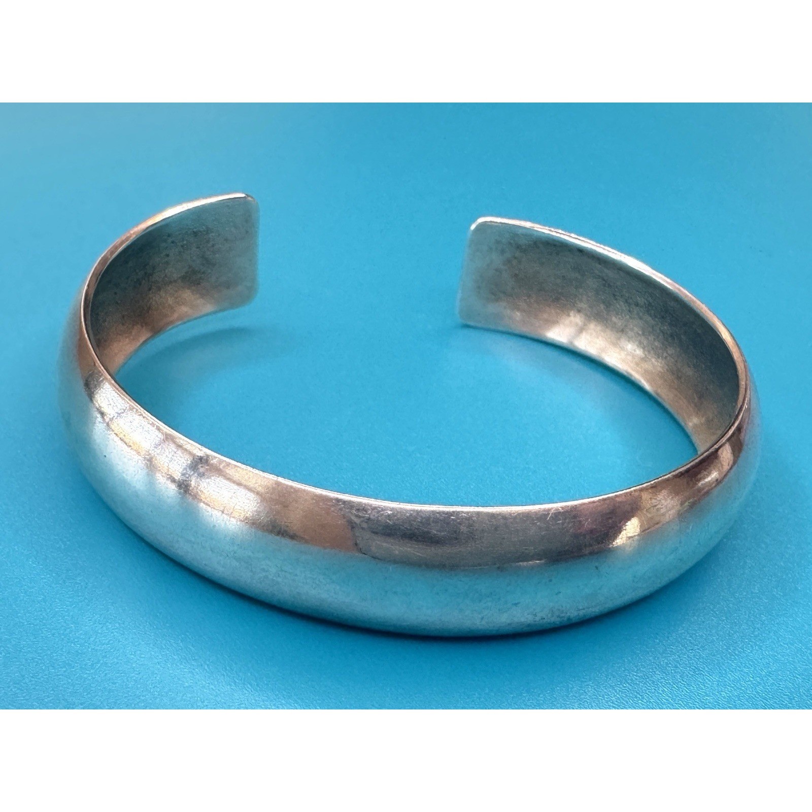 Chester Nez Navajo Sterling Silver C/J NEZ Domed Cuff Bracelet 20.05g ~ 6 1/4\