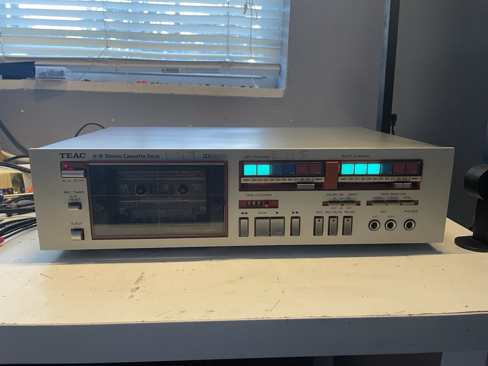 Teac V-9 Stereo Cassette Deck (SERVICED) Teac V-9 Stereo Cassette Deck (SERVICED)