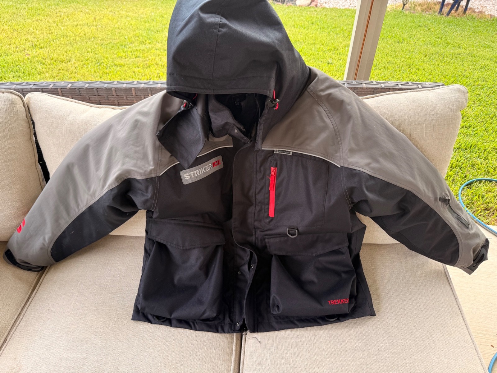 Striker Ice Trekker Jacket Mens Large Sureflote Ice Fishing Coat Black Gray