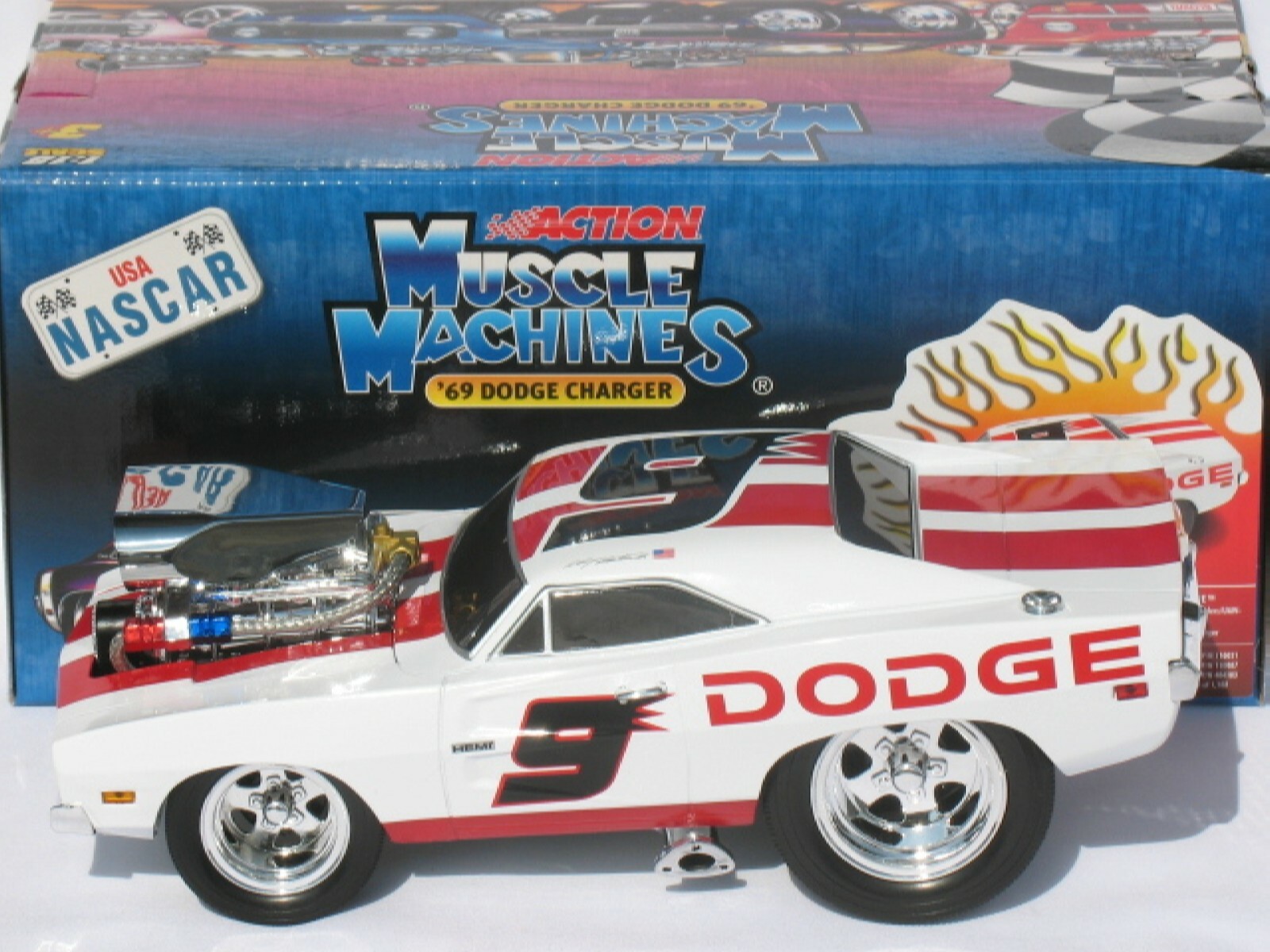 1/18 Kasey Kahne #9 Dodge Reverse Pit Cap 1969 Dodge Charger Muscle Machines Car
