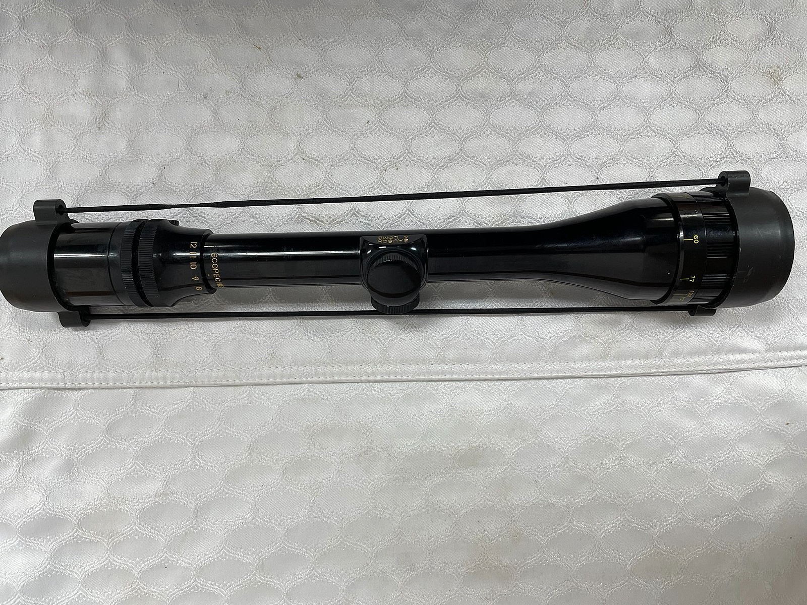 Bausch & Lomb ScopeChief Rifle Scope 4-12X32, Clean Optics, Mounts included Bausch & Lomb ScopeChief Rifle Scope 4-12X32, Clean Optics, Mounts included