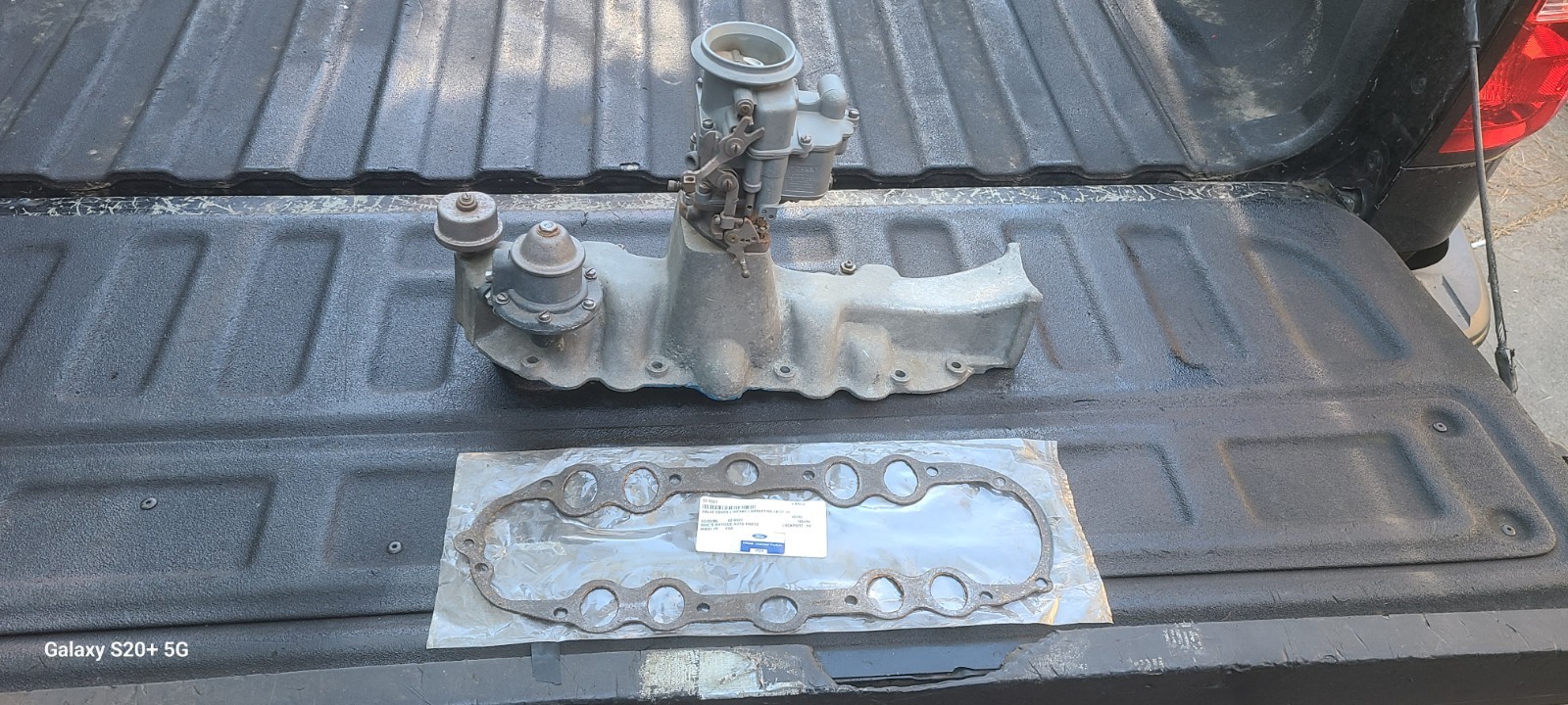 1937-40 Ford Flathead Aluminum Intake Manifold 60 HP Engine Rat Rod Holley AA-1 1937-40 Ford Flathead Aluminum Intake Manifold 60 HP Engine Rat Rod Holley AA-1