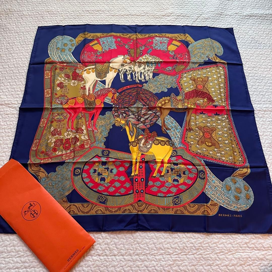 Hermes Silk Scarf Carre 90 Art des Steppes Horse Motif Excellent