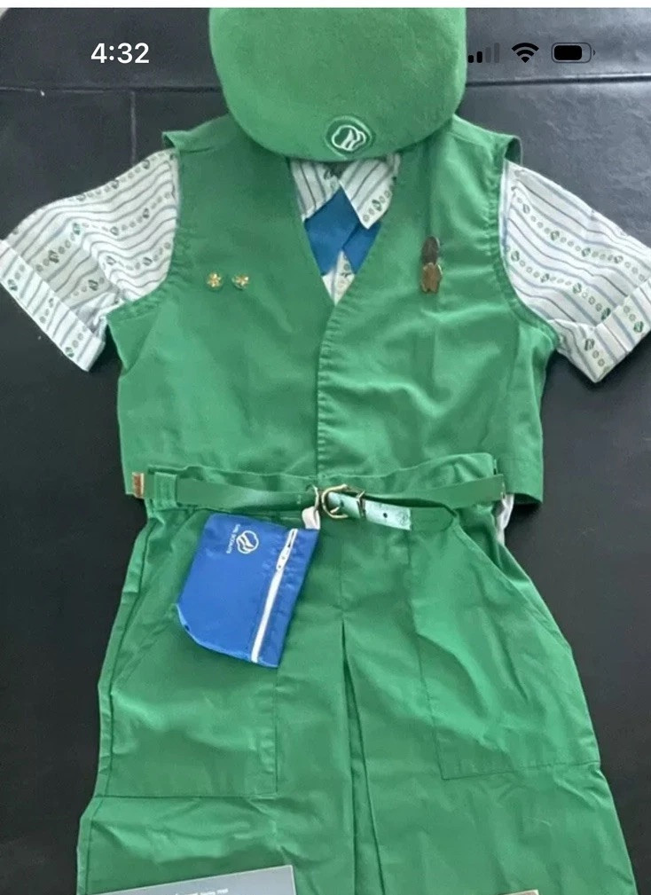 REDUCED VERY NICE Vintage 1985 JUNIOR Girl Scout UNIFORM-COIN PURSE-HAT-TIE REDUCED VERY NICE Vintage 1985 JUNIOR Girl Scout UNIFORM-COIN PURSE-HAT-TIE