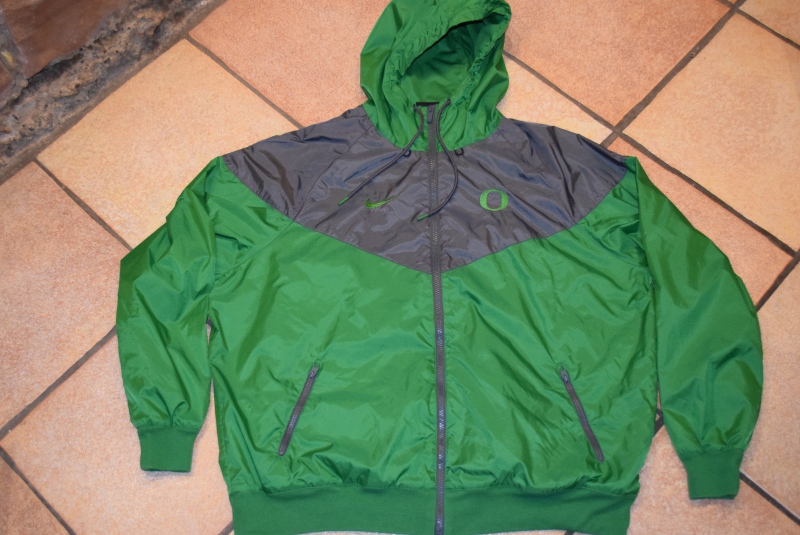 Oregon Ducks Full Zip Hooded Nike Jacket Men\'s XL
