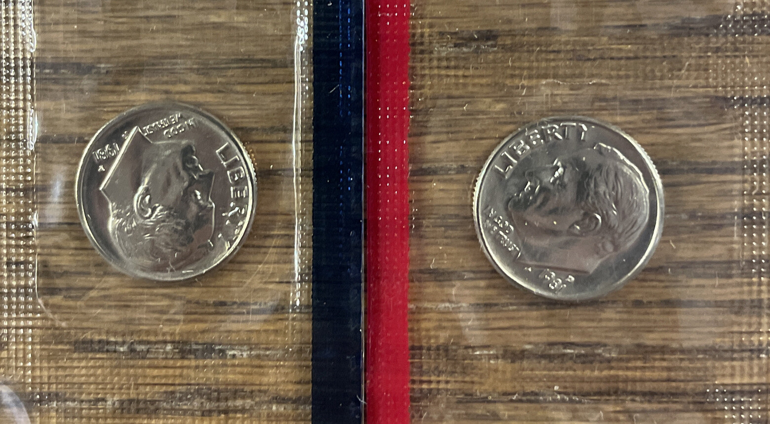 1981 P&D Roosevelt Dimes from Mint Set in Mint Cello with 