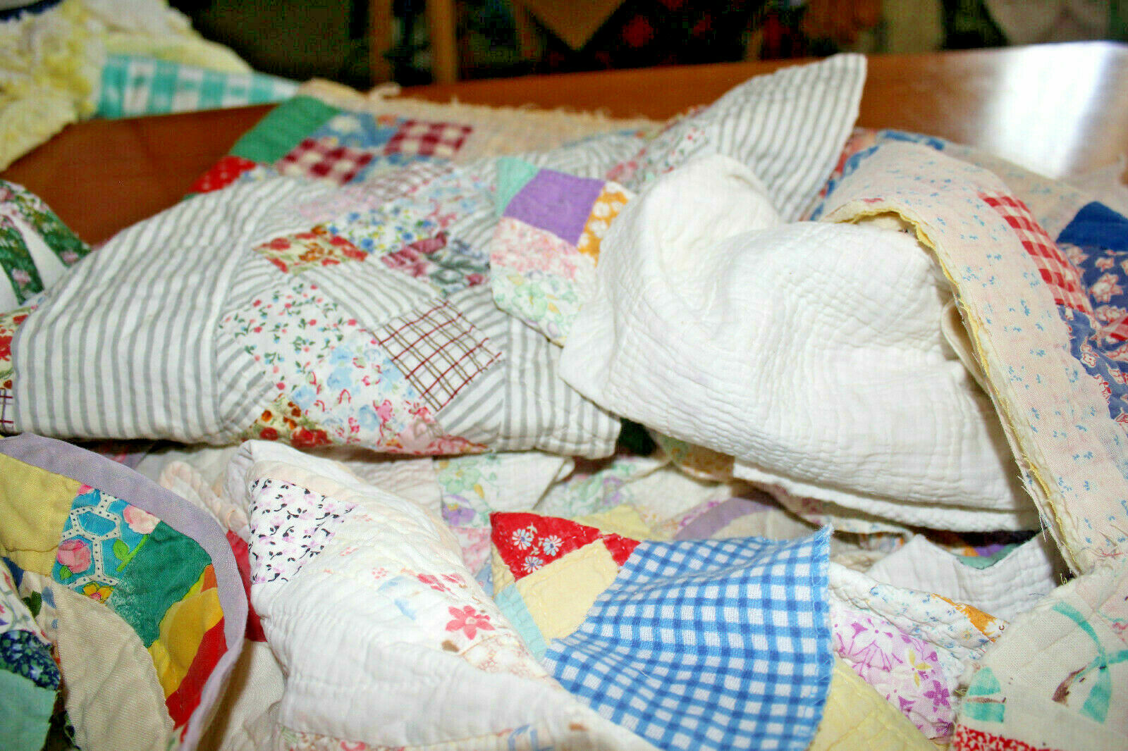 Vintage Handmade Patchwork Cutter Quilt Remnants Grab Bag One Half Pound Vintage Handmade Patchwork Cutter Quilt Remnants Grab Bag One Half Pound