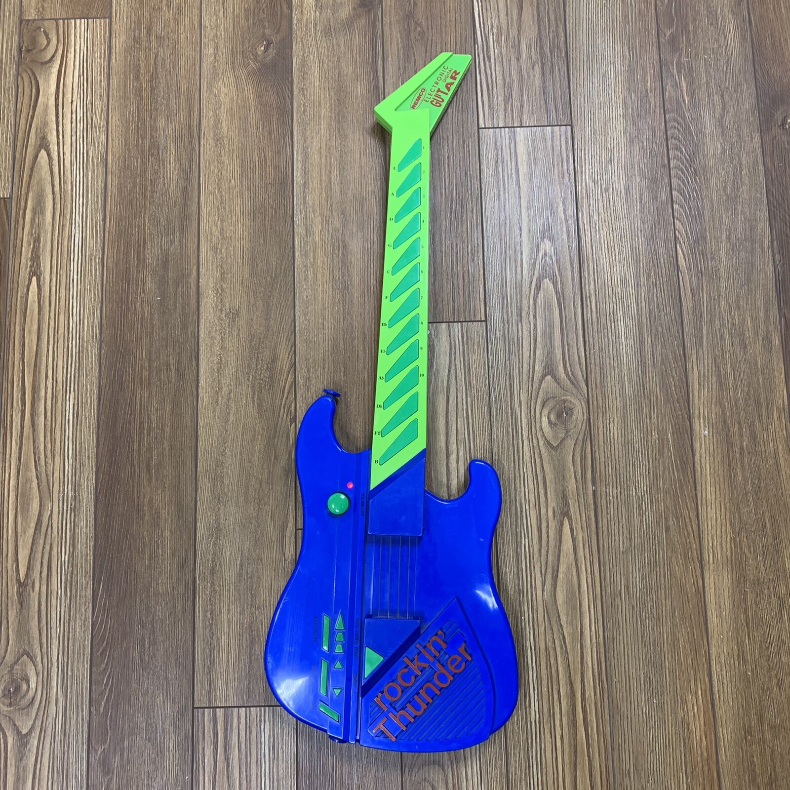 Rockin’ Thunder Remco Electronic Digital Guitar 1989 Blue Green Works Read*