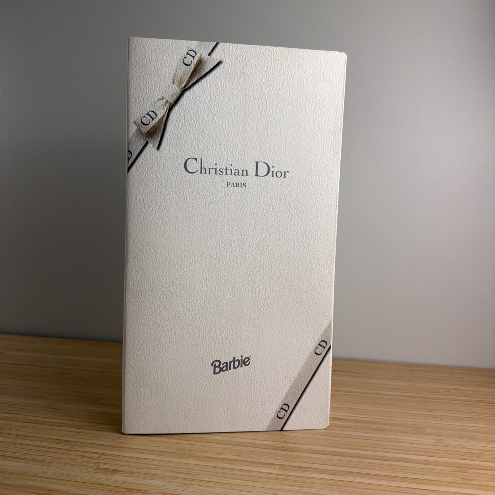 CHRISTIAN DIOR PARIS BARBIE DOLL NIB NRFB 1996 COLLECTIBLE #16013