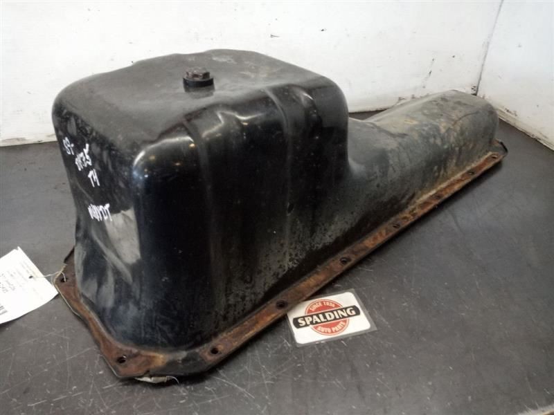 2009 International Maxx DT466 Oil Pan   (8950881