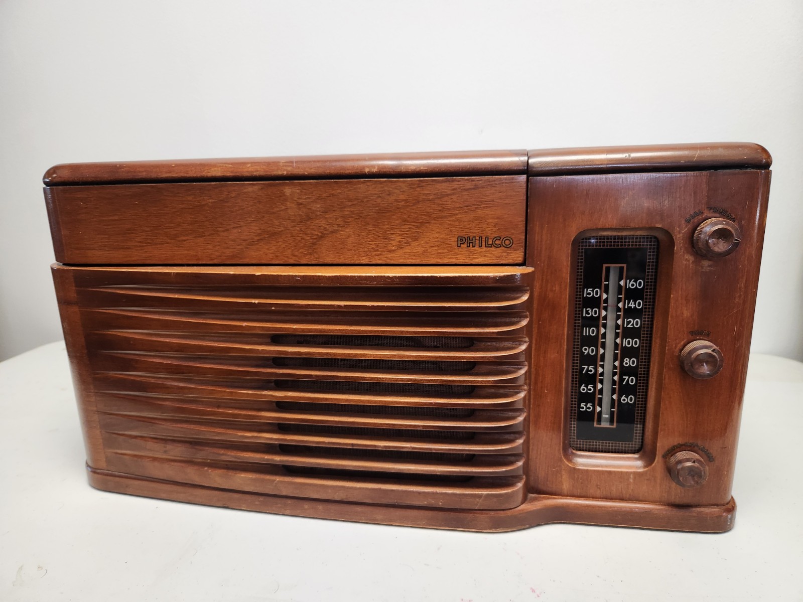 Philco 46-1203 Tube Radio Turntable Record Player Vintage