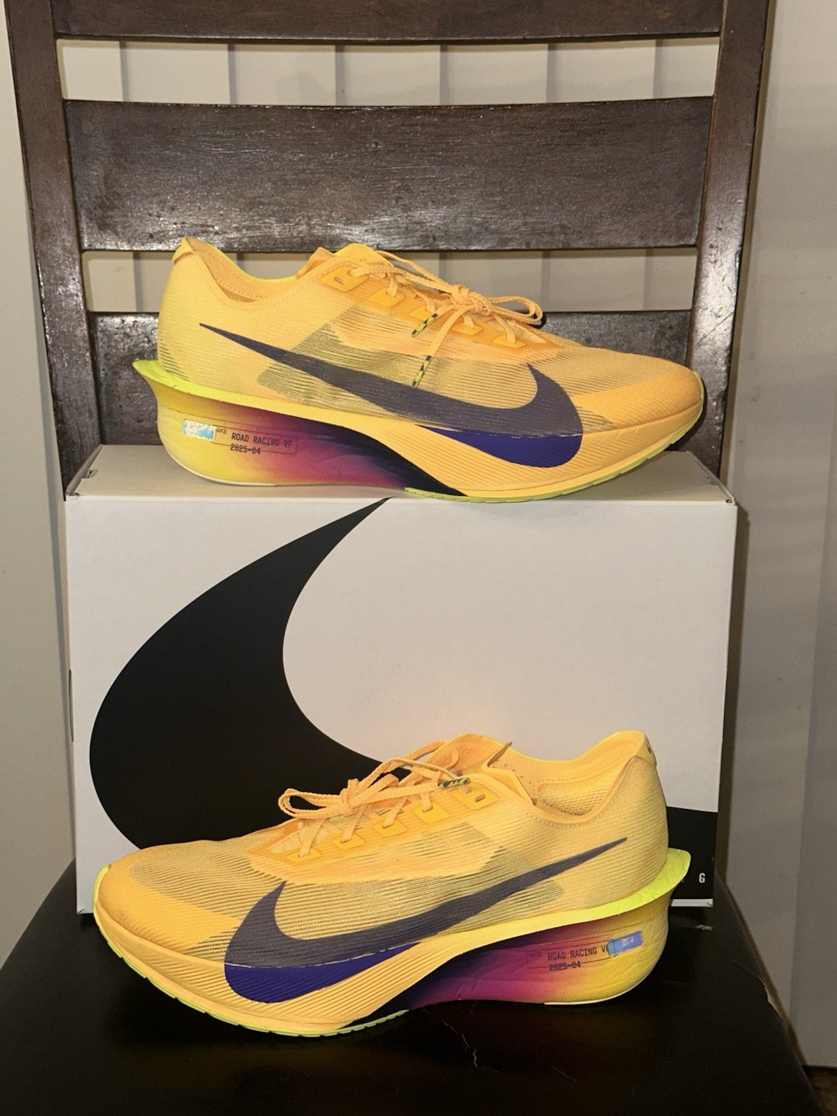 NEW NIKE AIR ZOOMX Vaporfly Next% 4 Sz 11.5 Laser Orange HF6414 800 Shoes NEW NIKE AIR ZOOMX Vaporfly Next% 4 Sz 11.5 Laser Orange HF6414 800 Shoes