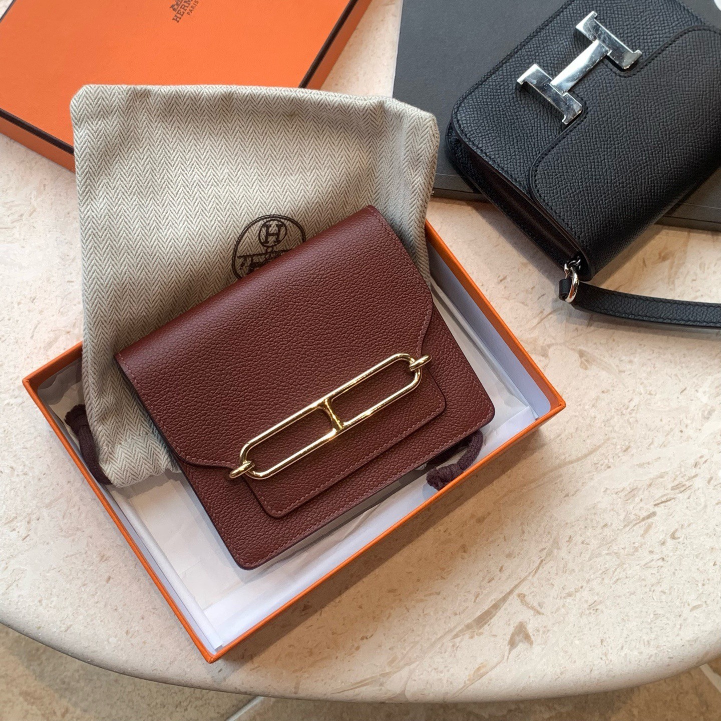 AUTH Hermès Roulis Slim Brick Red Mysore Goatskin Gold Hardware Wallet