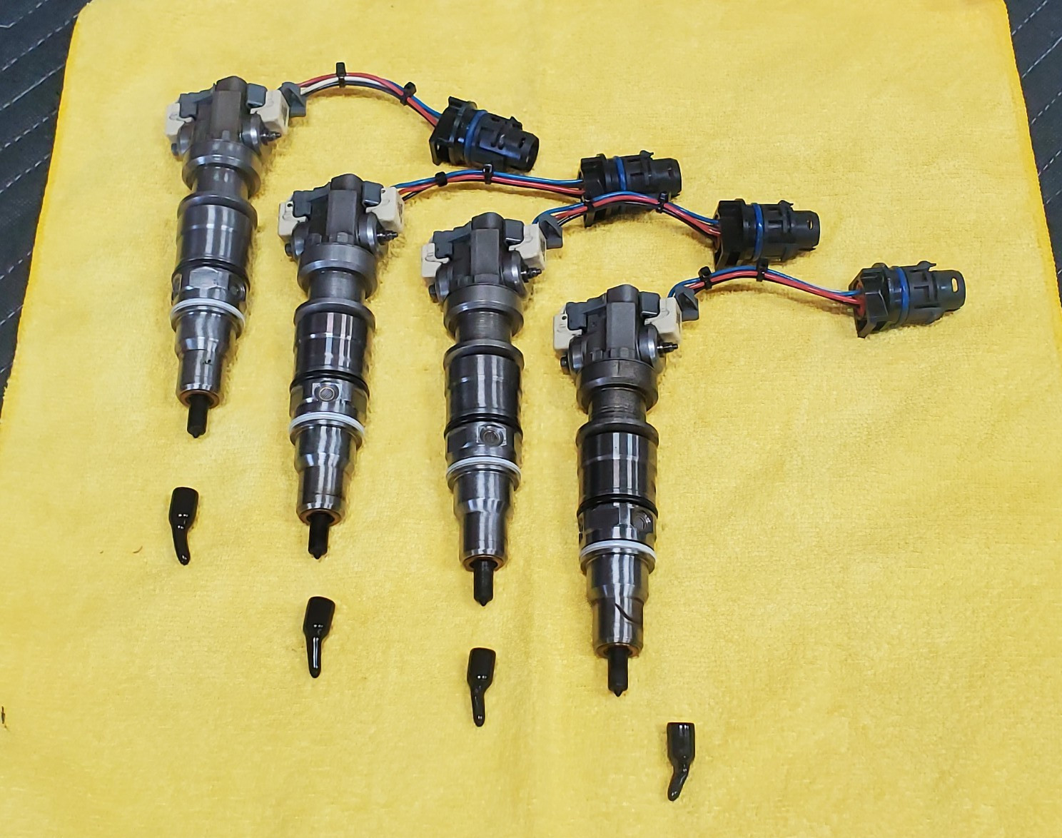 2003-04 Ford Super Duty 6.0 F250 F350 Diesel OEM Injectors Reman w/5k mileage