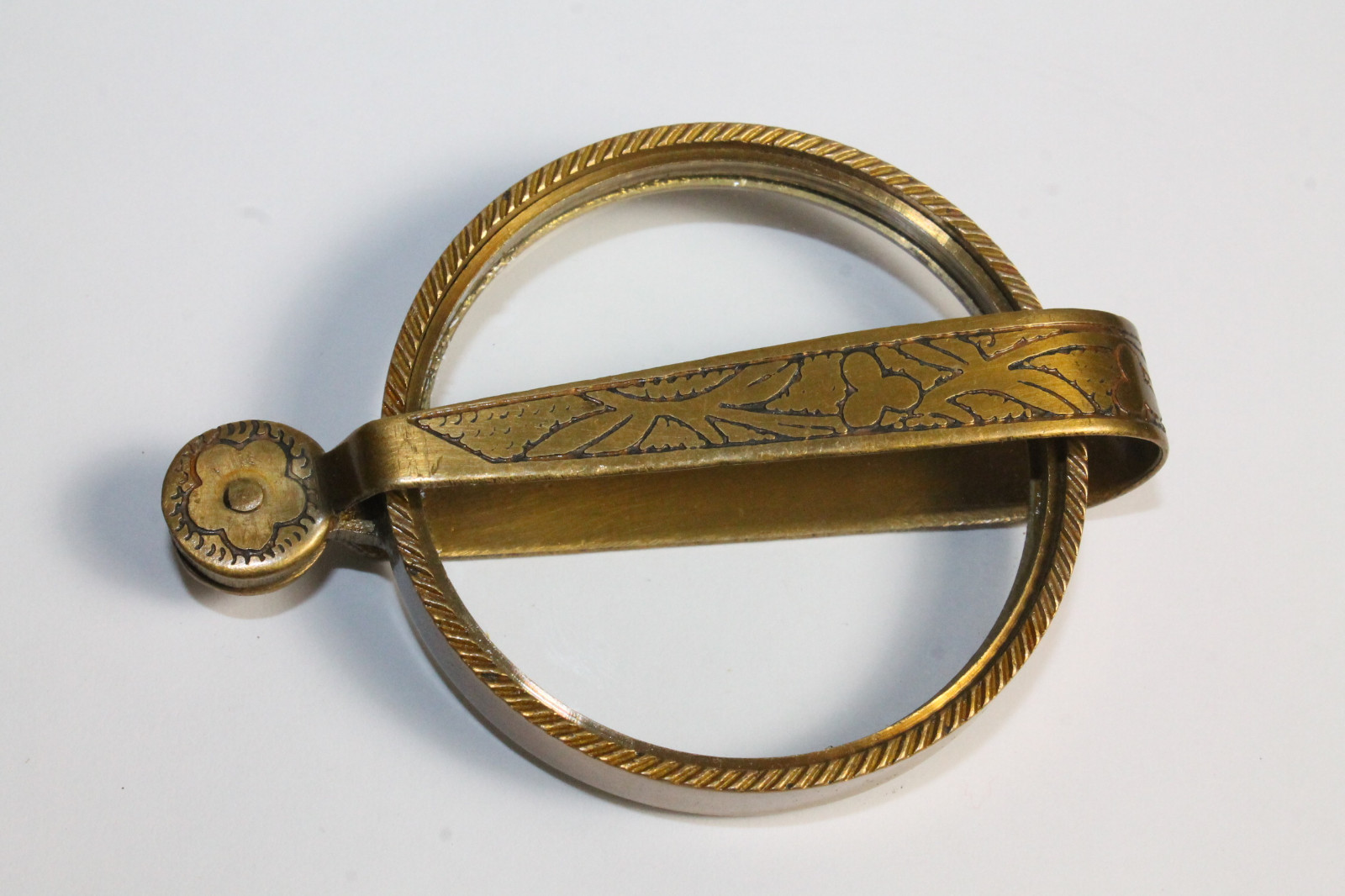 Vintage Antique Style Brass Magnifying glass Hand Lens Colonial Style Magnifier Vintage Antique Style Brass Magnifying glass Hand Lens Colonial Style Magnifier
