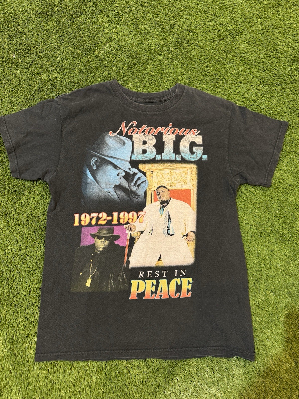 Biggie Smalls The Notorious B.I.G. Men\'s T-Shirt Rest In Peace Rap Tee Medium