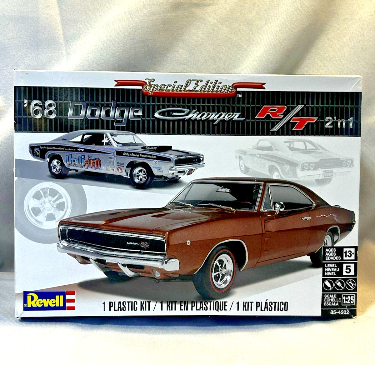 REVELL DODGE '68 Charger R/T 2'n1 Spec. Ed. model kit NEW in FACTORY SEALED BAGS
