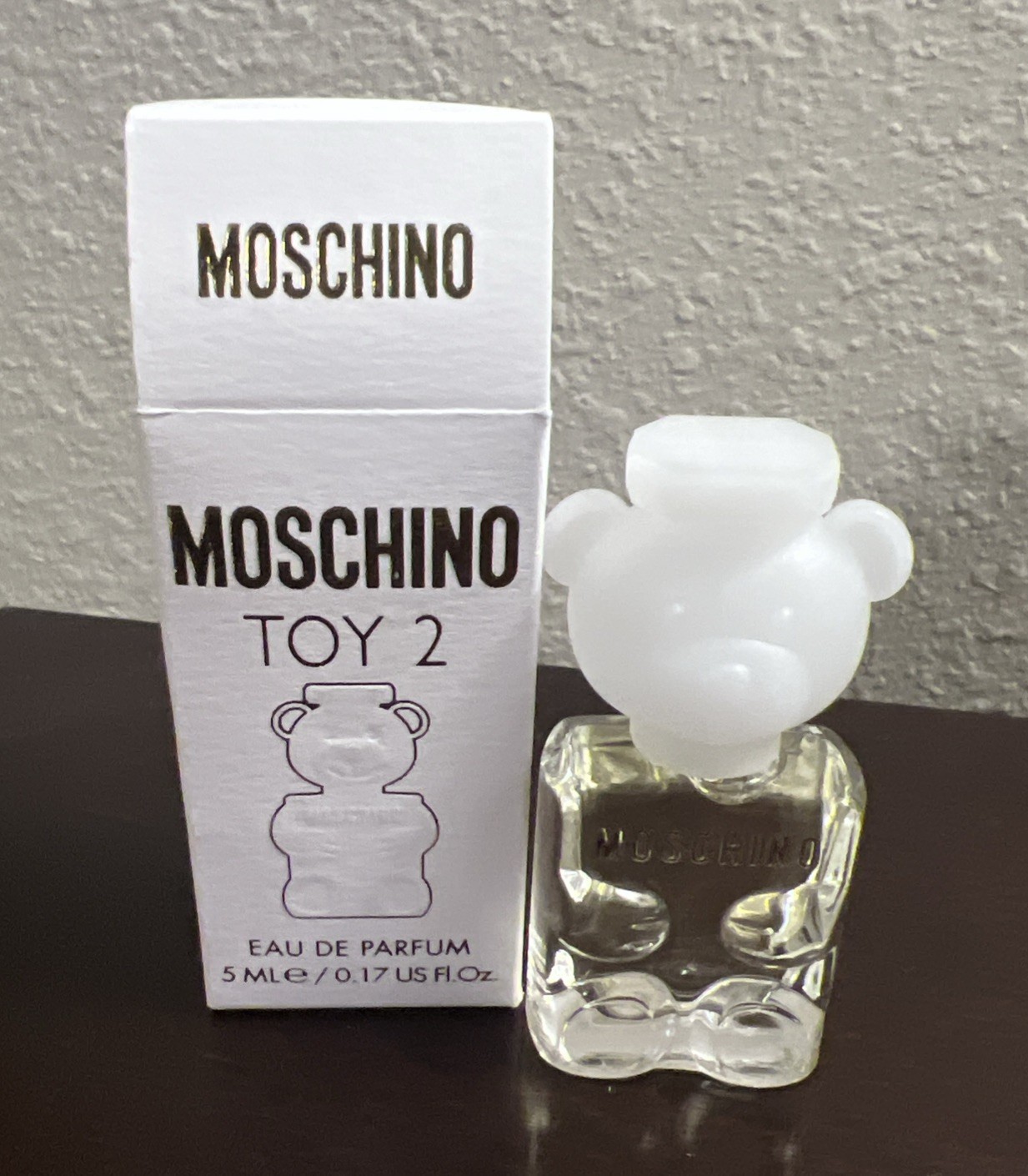 Moschino Toy 2 Eau de Parfum Spray 0.17 fl oz / 5 mL Sample Size Moschino Toy 2 Eau de Parfum Spray 0.17 fl oz / 5 mL Sample Size