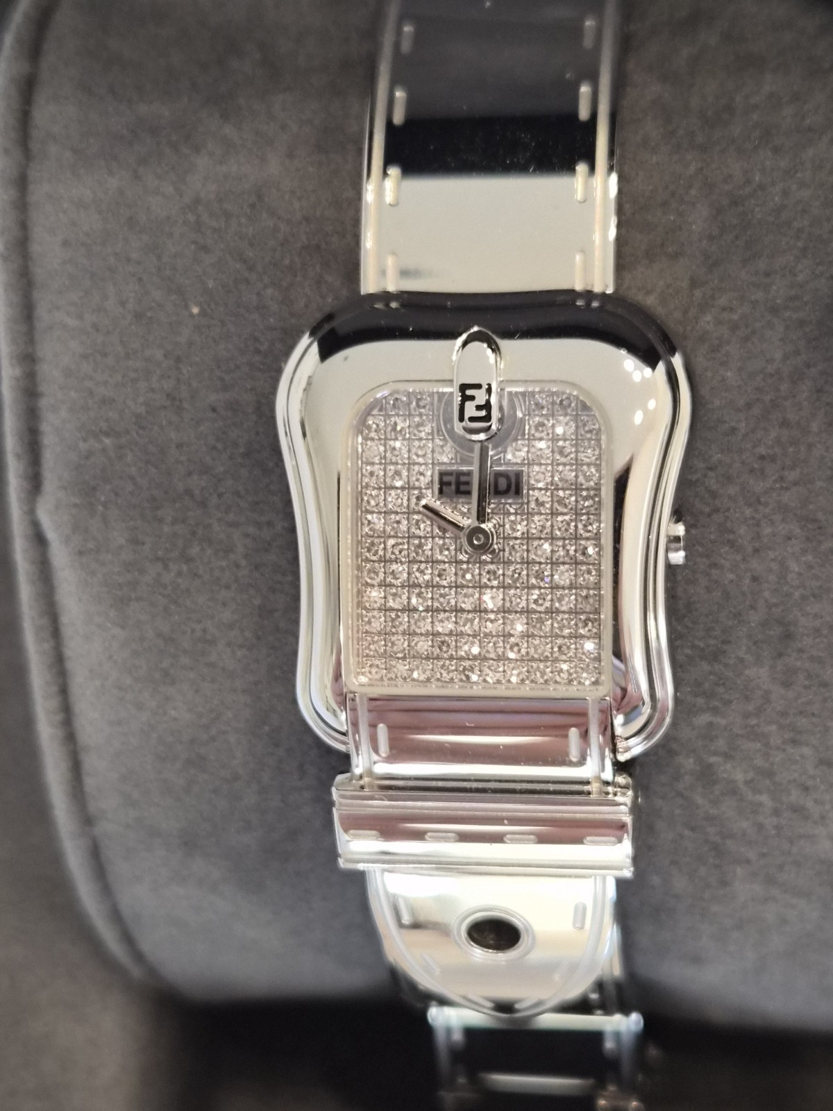 Fendi Diamond Watch Stainless Steel 23mm 3800L Buckle Quartz Silver Fendi Diamond Watch Stainless Steel 23mm 3800L Buckle Quartz Silver