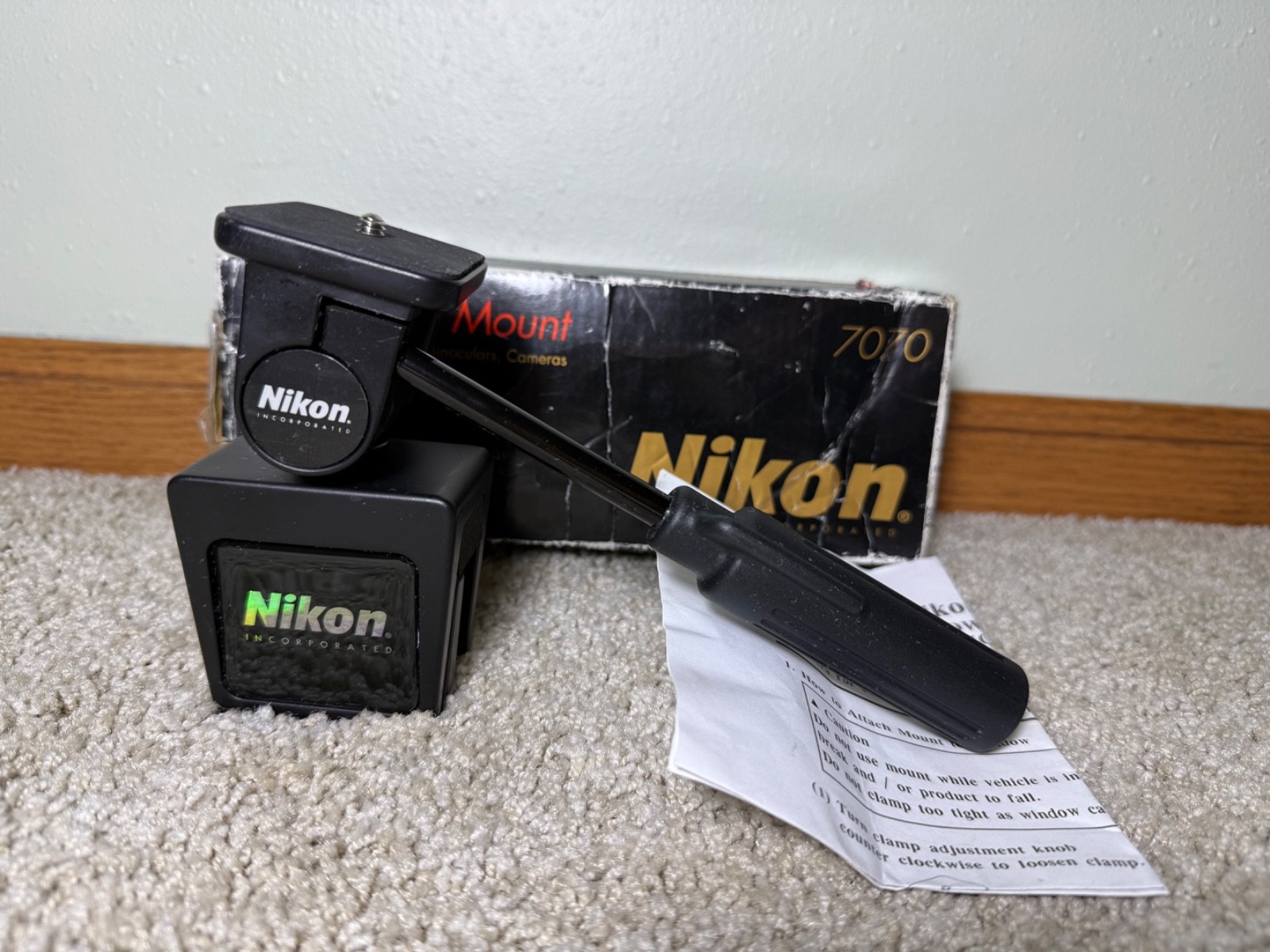 Open Box VERY NICE Nikon 7070 Window Mount – Camera, Spotting Scope & Binocular Open Box VERY NICE Nikon 7070 Window Mount – Camera, Spotting Scope & Binocular
