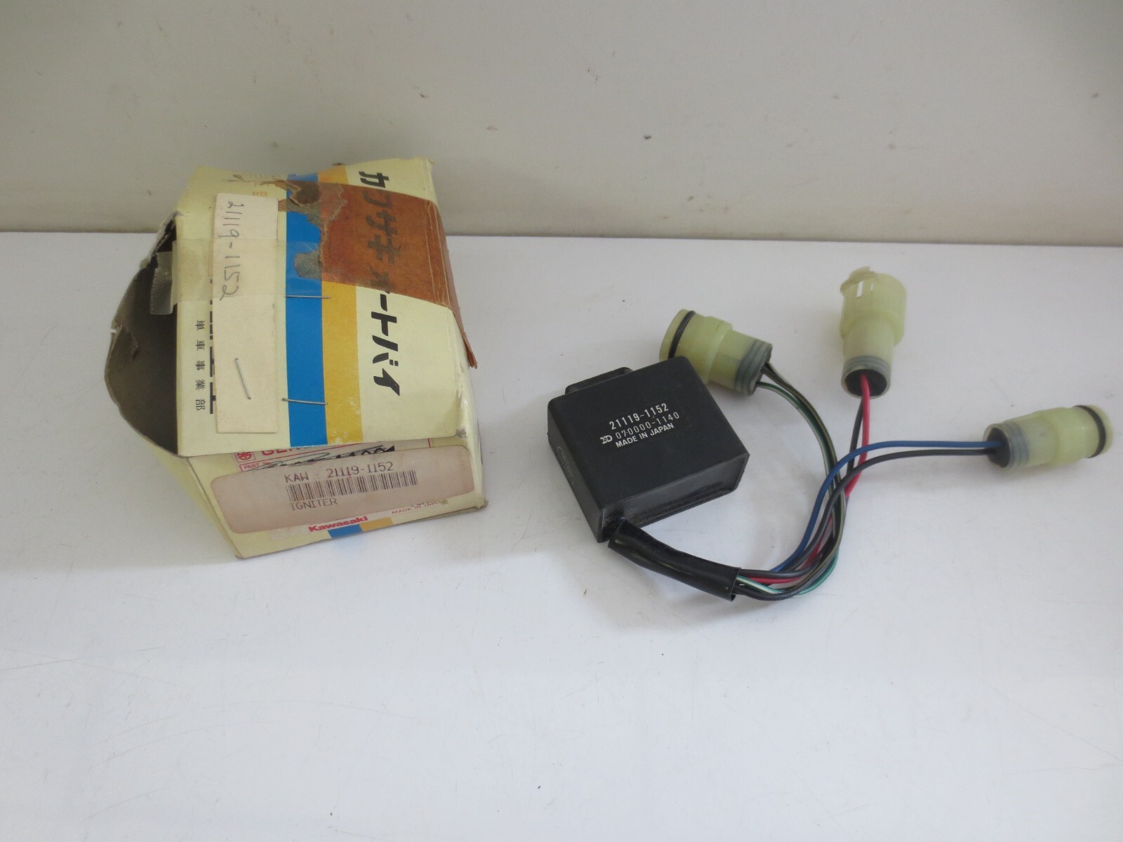 NEW Genuine OEM Kawasaki NOS RARE KLT 185 CDI BOX Igniter 21119-1152