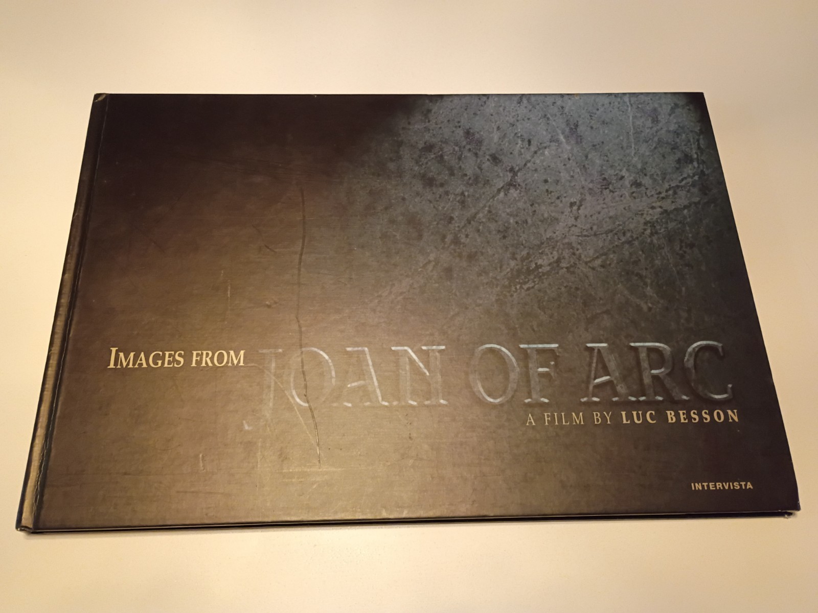 Images from Joan of Arc – Luc Besson 1999 Hardcover Film Photography Book