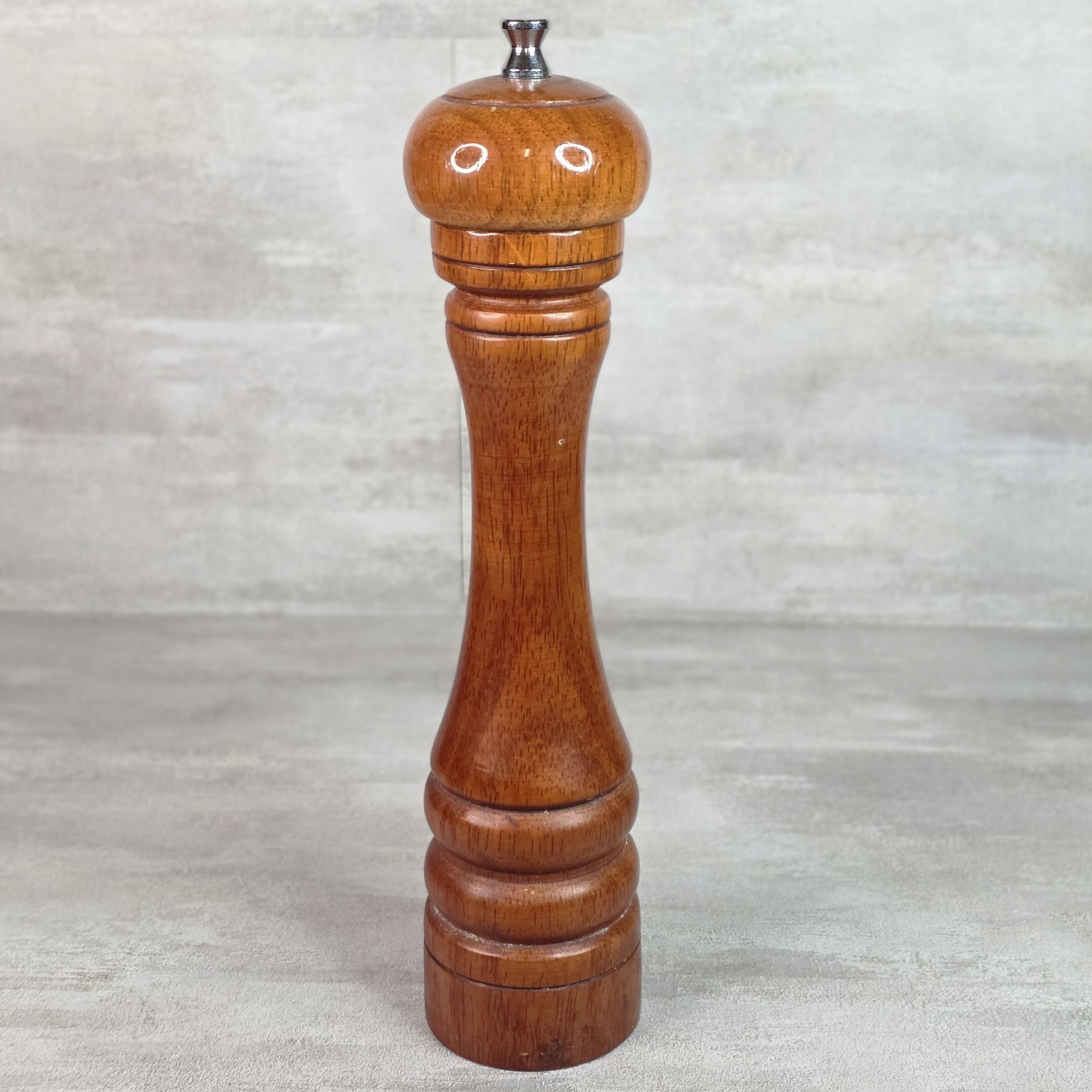 Vintage Mr. Dudley Turned Solid Wood Pepper Mill 10.5 Vintage Mr. Dudley Turned Solid Wood Pepper Mill 10.5