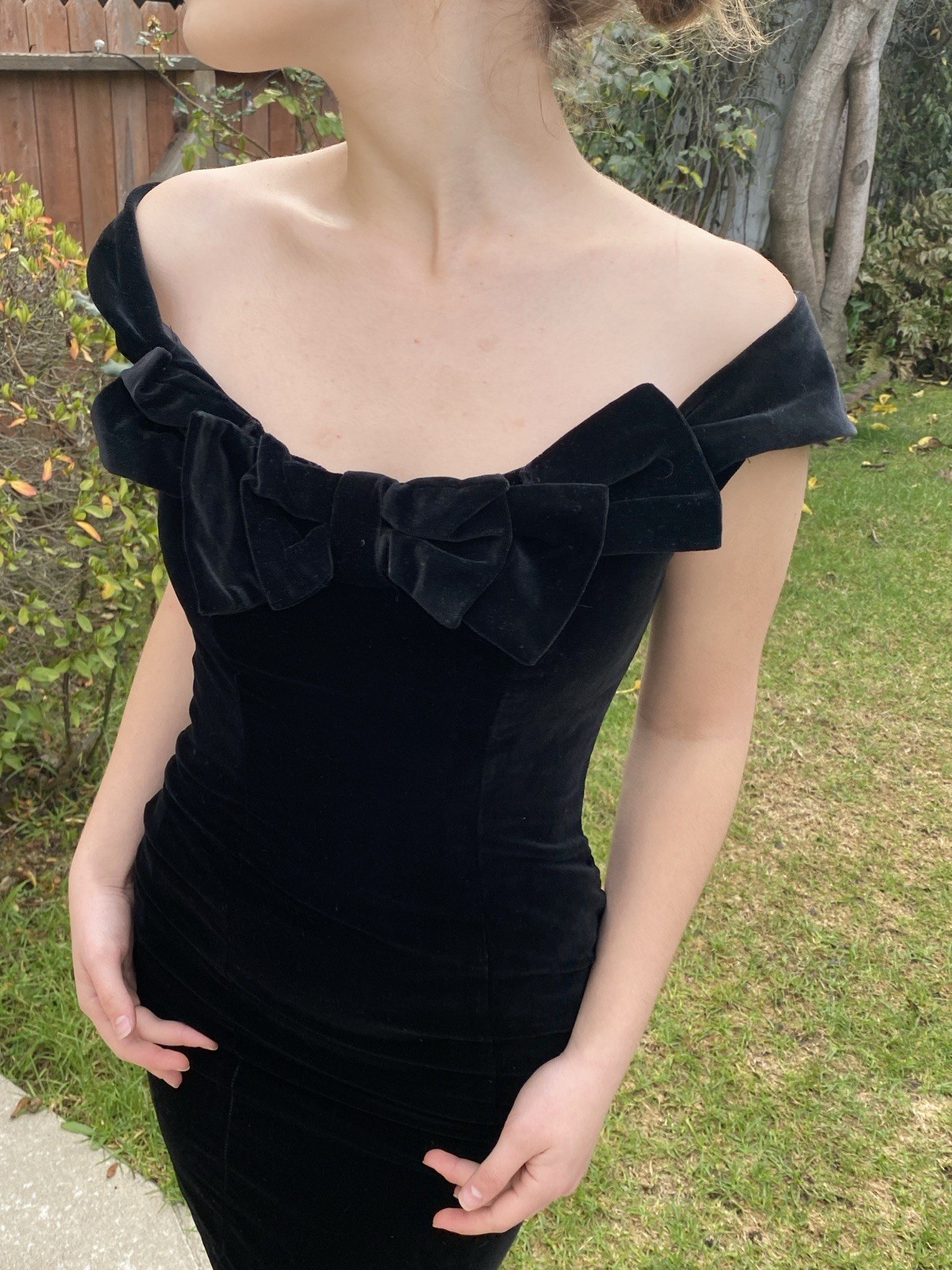 Vintage 80s Laura Ashley 6 Velvet Off Shoulder Cocktail Dress Great Britain Mini Vintage 80s Laura Ashley 6 Velvet Off Shoulder Cocktail Dress Great Britain Mini