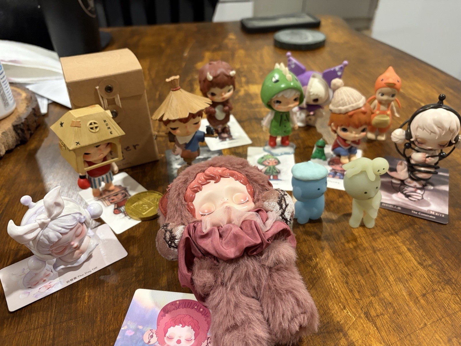 MASSIVE FIGURE BUNDLE NM Condition All Authentic Hirono, Popmart, Smiski, Sonny